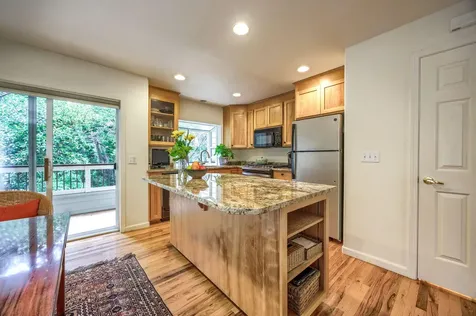 919 Bellview Avenue Ashland OR 97520