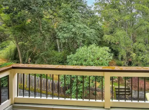 919 Bellview Avenue Ashland OR 97520