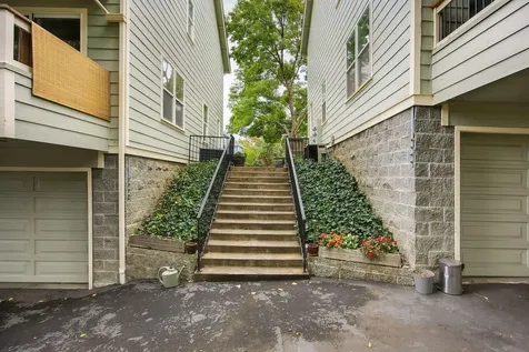 919 Bellview Avenue Ashland OR 97520
