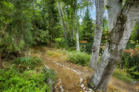 919 Bellview Avenue Ashland OR 97520