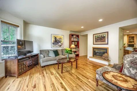 919 Bellview Avenue Ashland OR 97520