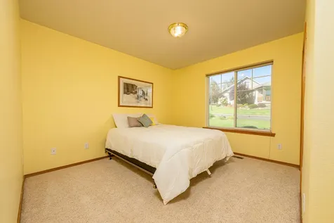 2546 SW Valleyview Drive Redmond OR 97756