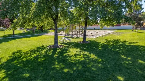 2546 SW Valleyview Drive Redmond OR 97756
