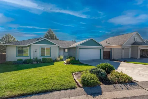 2546 SW Valleyview Drive Redmond OR 97756