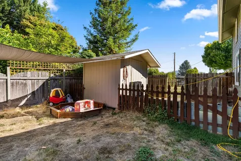 1000 Doneen Lane Grants Pass OR 97526