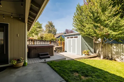 2315 NW Cedar Avenue Redmond OR 97756
