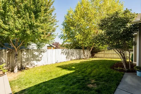 2315 NW Cedar Avenue Redmond OR 97756