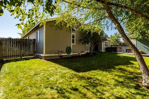 2315 NW Cedar Avenue Redmond OR 97756