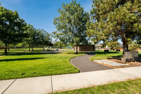 2315 NW Cedar Avenue Redmond OR 97756