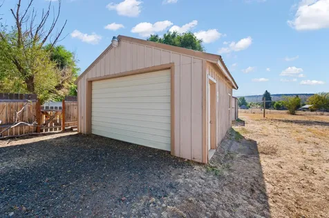 1940 NE Laughlin Road Prineville OR 97754