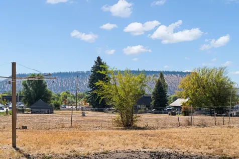 1940 NE Laughlin Road Prineville OR 97754