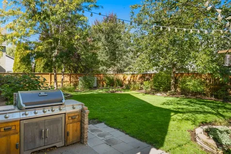 21258 Capella Place Bend OR 97702
