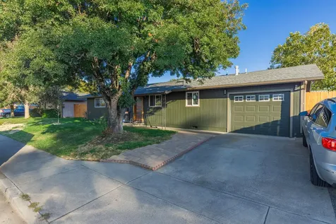 7920 Gladstone Avenue White City OR 97503