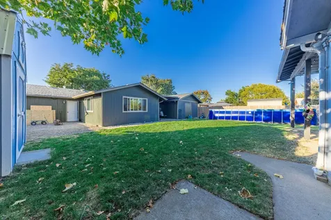 7920 Gladstone Avenue White City OR 97503