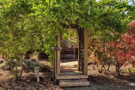 488 Tumbleweed Trail Jacksonville OR 97530