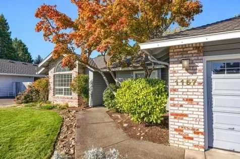 1157 Riverrock Way Medford OR 97504