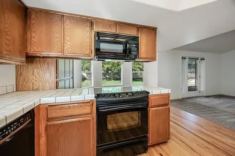 1157 Riverrock Way Medford OR 97504