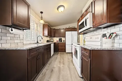2710 NE Harvey Lane Bend OR 97701