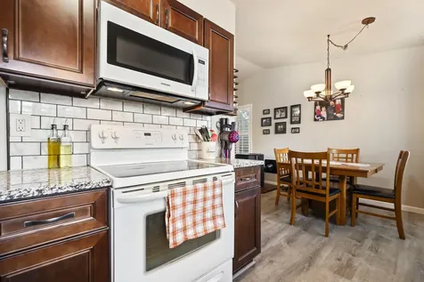 2710 NE Harvey Lane Bend OR 97701