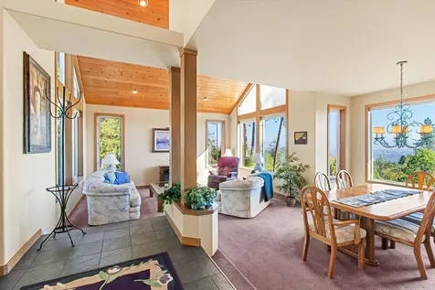 2801 Old Military Road Central Point OR 97502