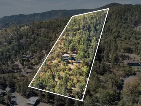 2801 Old Military Road Central Point OR 97502