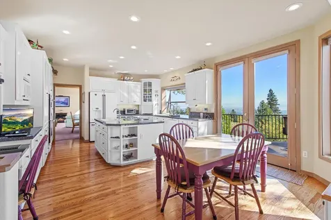 2801 Old Military Road Central Point OR 97502