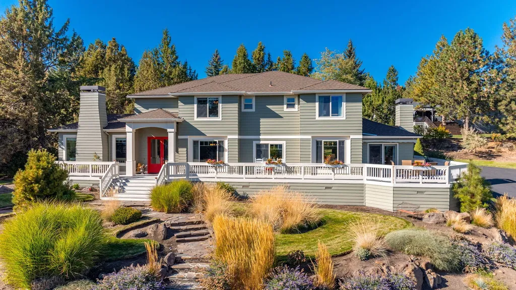 896 NW Stonepine Drive Bend OR 97703