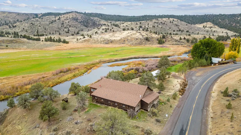 28810 SE Paulina Highway Post OR 97752