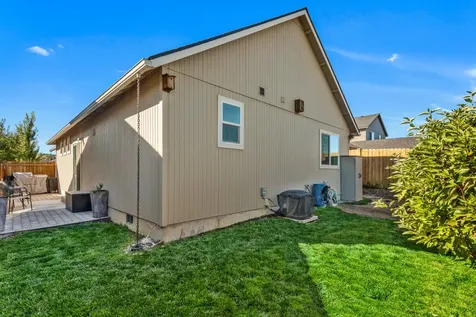 3773 SW Pumice Avenue Redmond OR 97756