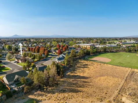 2601 SW Indian Lane Redmond OR 97756