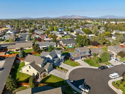 2601 SW Indian Lane Redmond OR 97756