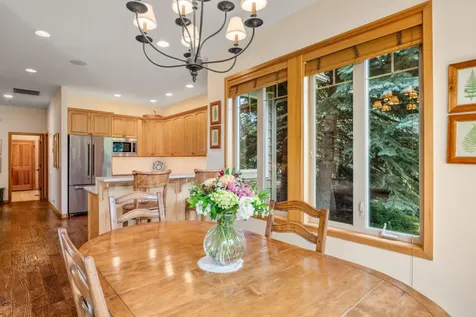 19346 Golden Lake Court Bend OR 97702