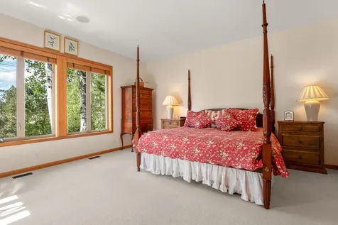 19346 Golden Lake Court Bend OR 97702