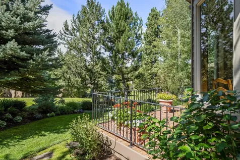 19346 Golden Lake Court Bend OR 97702