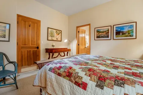 19346 Golden Lake Court Bend OR 97702