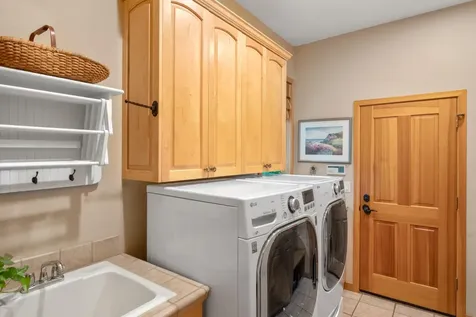 19346 Golden Lake Court Bend OR 97702