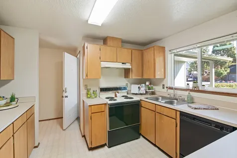 2995 NE Rock Chuck Drive Bend OR 97701