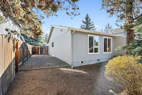 2995 NE Rock Chuck Drive Bend OR 97701
