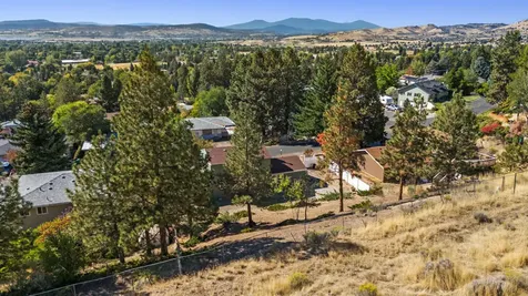 1719 Kimberly Drive Klamath Falls OR 97603