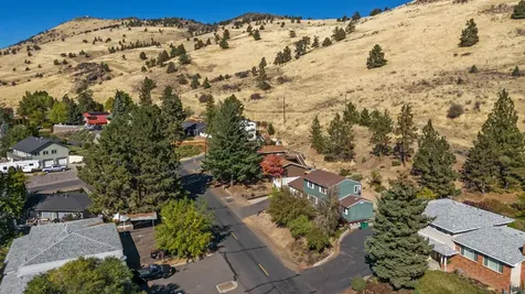 1719 Kimberly Drive Klamath Falls OR 97603