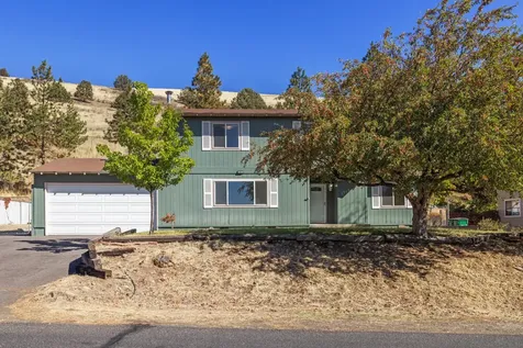 1719 Kimberly Drive Klamath Falls OR 97603