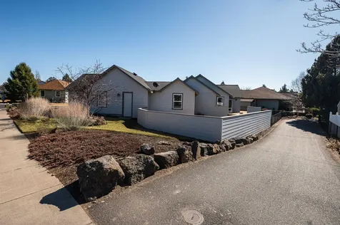 4305 SW Callaway Court Redmond OR 97756
