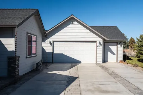 4305 SW Callaway Court Redmond OR 97756