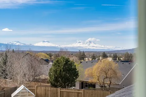 2779 SW 47th Street Redmond OR 97756