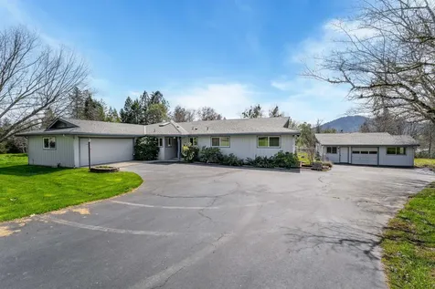 145 Kimberly Way Grants Pass OR 97526