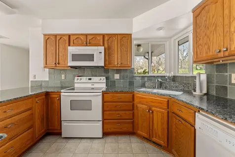 145 Kimberly Way Grants Pass OR 97526