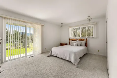 145 Kimberly Way Grants Pass OR 97526