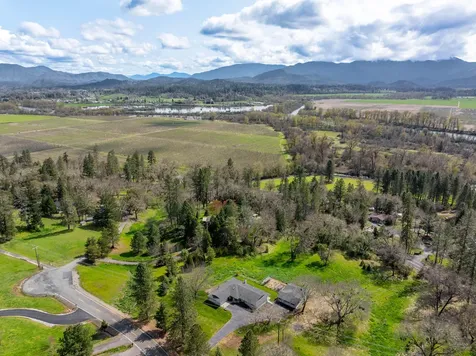 145 Kimberly Way Grants Pass OR 97526