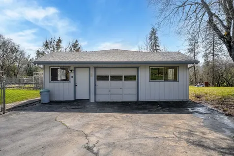 145 Kimberly Way Grants Pass OR 97526