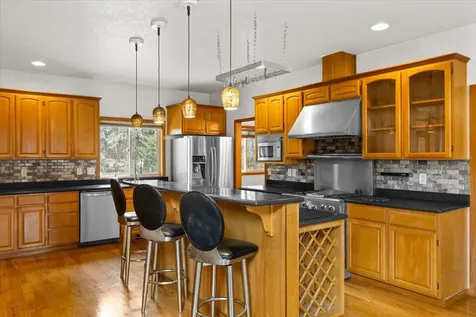 1584 Magnolia Avenue Medford OR 97501